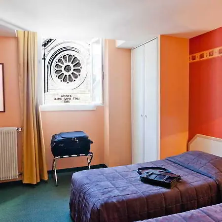 Continental 3* Lourdes