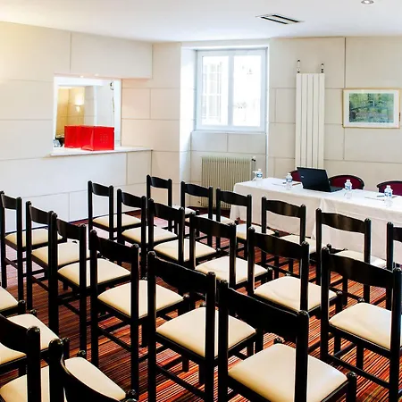 Continental Hotel 3*